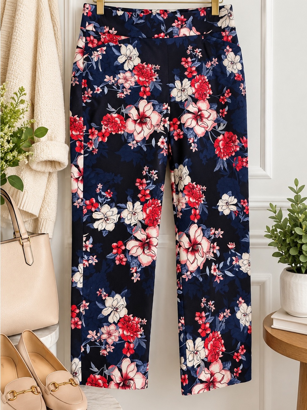 Chico's Navy Floral Cropped Wide-Leg Pants with Red & Cream Blooms